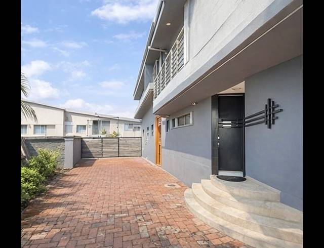 3 BEDROOM DUPLEX TO LET IN ESSENWOOD